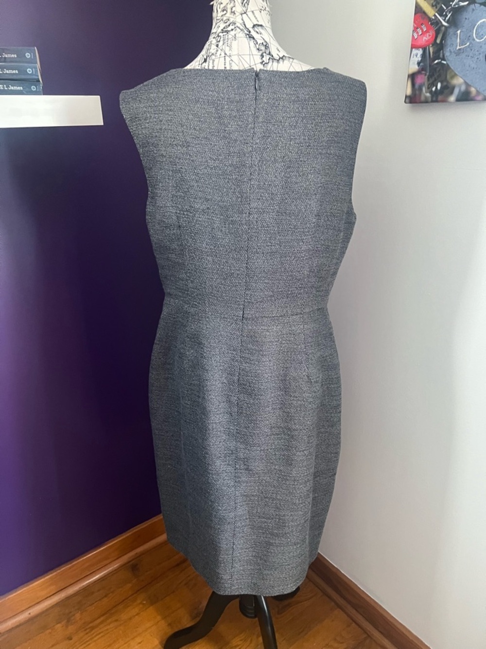Halston Heritage Gray Sleeveless Sheath Dress - Picture 6 of 9